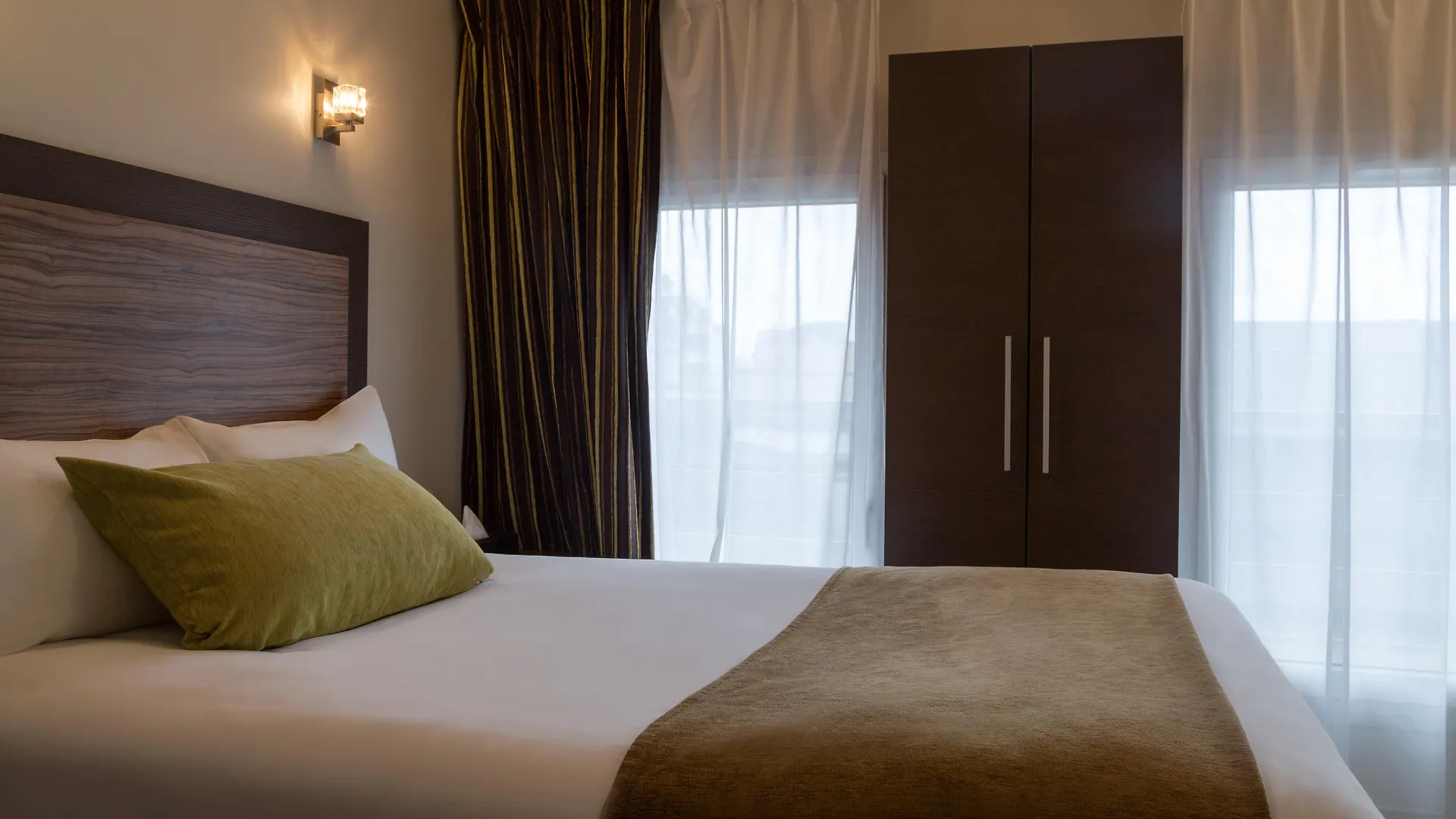 Hotel Apolonia Paris Mouffetard, Sure Hotel Collection By Best Western
